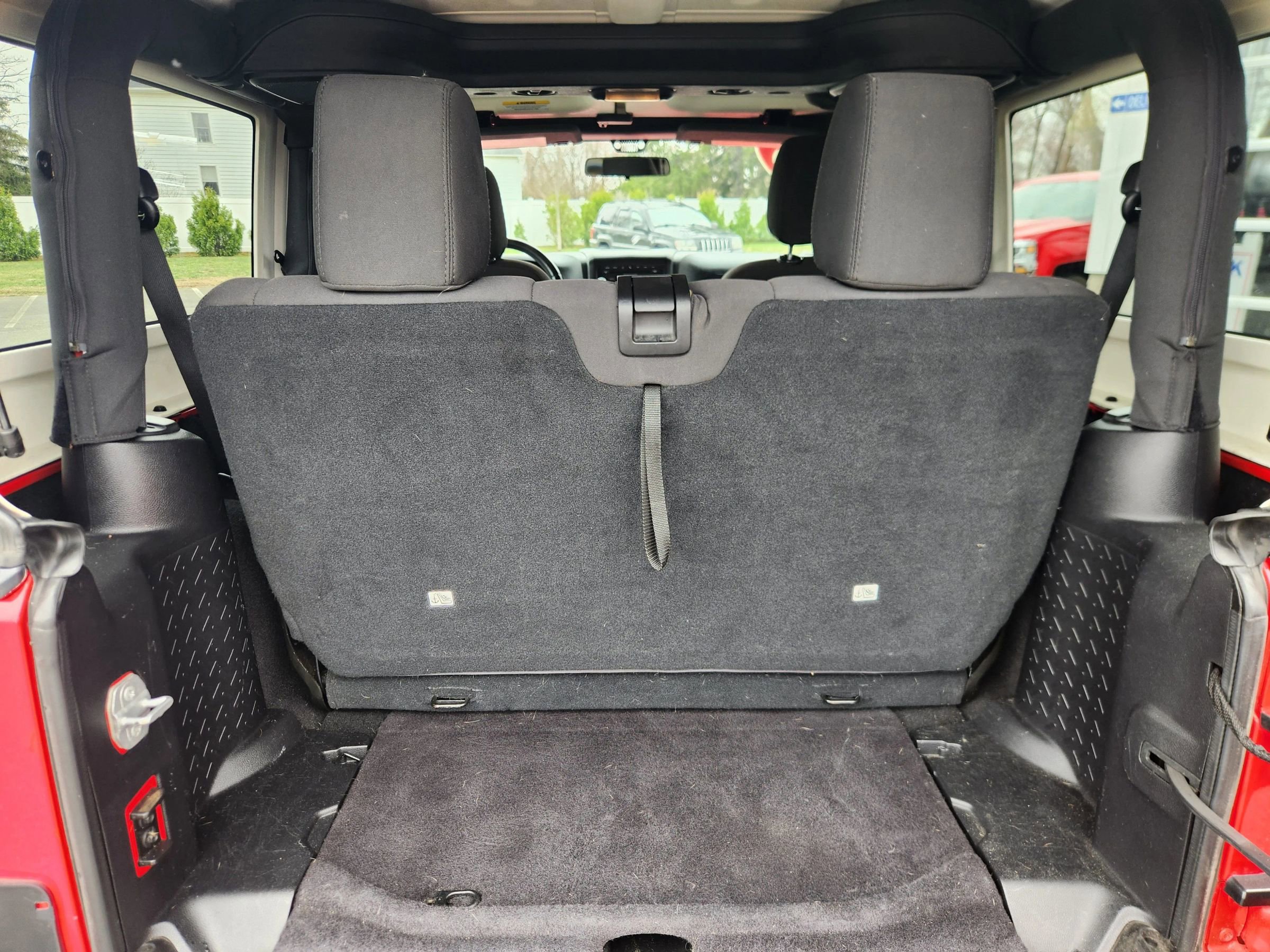 Used 2016 Jeep Wrangler Sport w/ Connectivity Group image 39