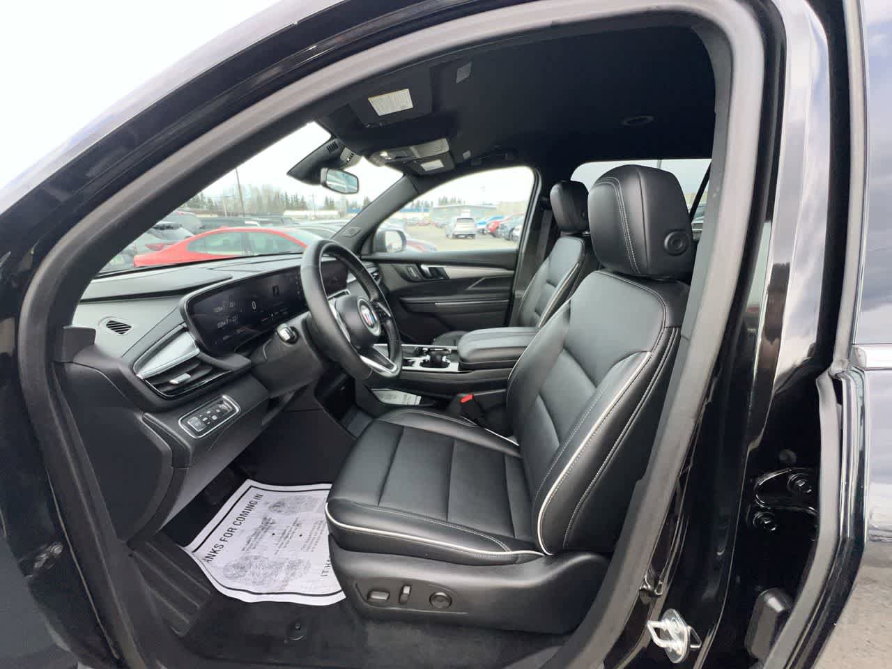 Used 2025 Buick Enclave Preferred AWD/4WD image 11