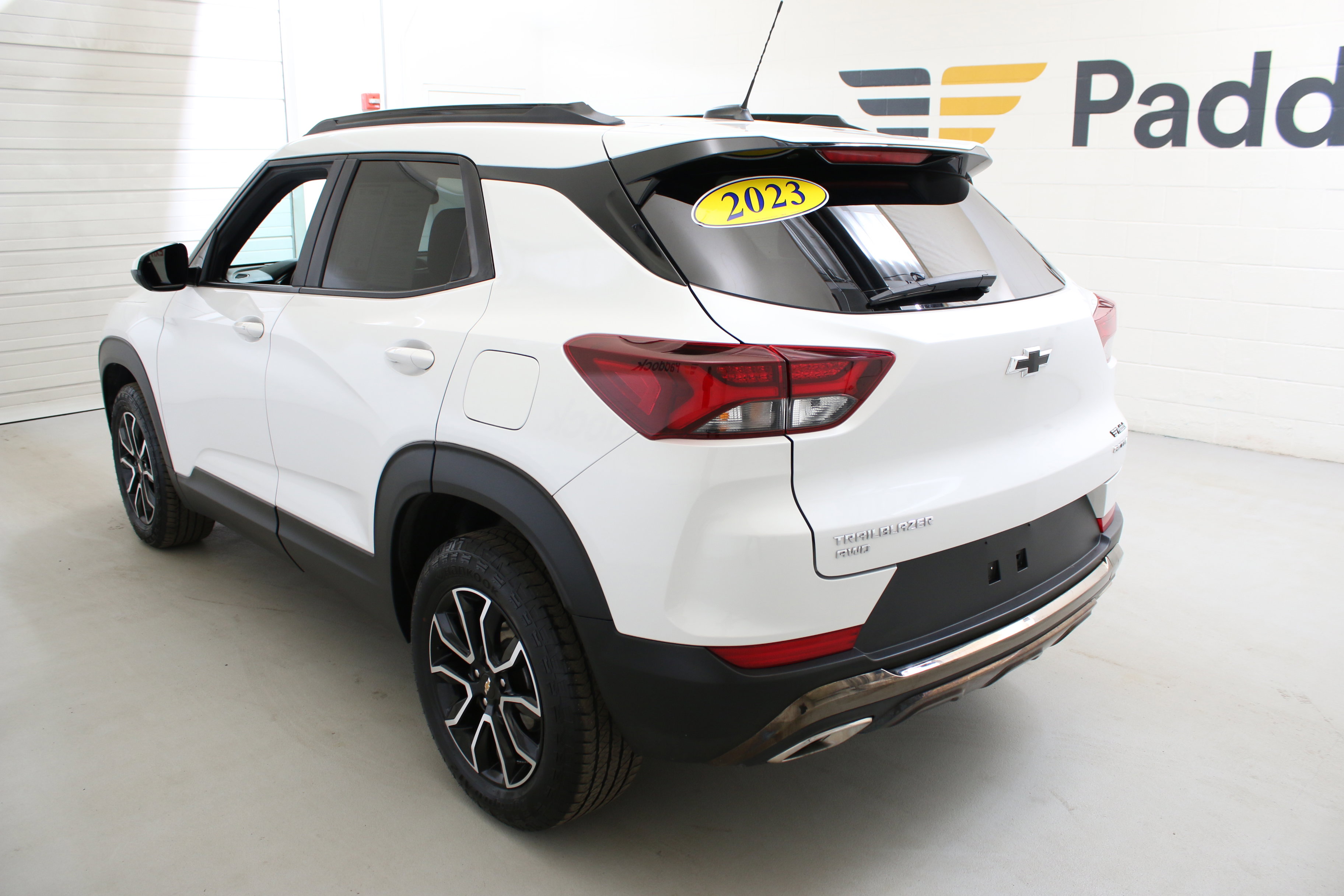 Used 2023 Chevrolet TrailBlazer ACTIV w/ Sun and Liftgate Package image 7