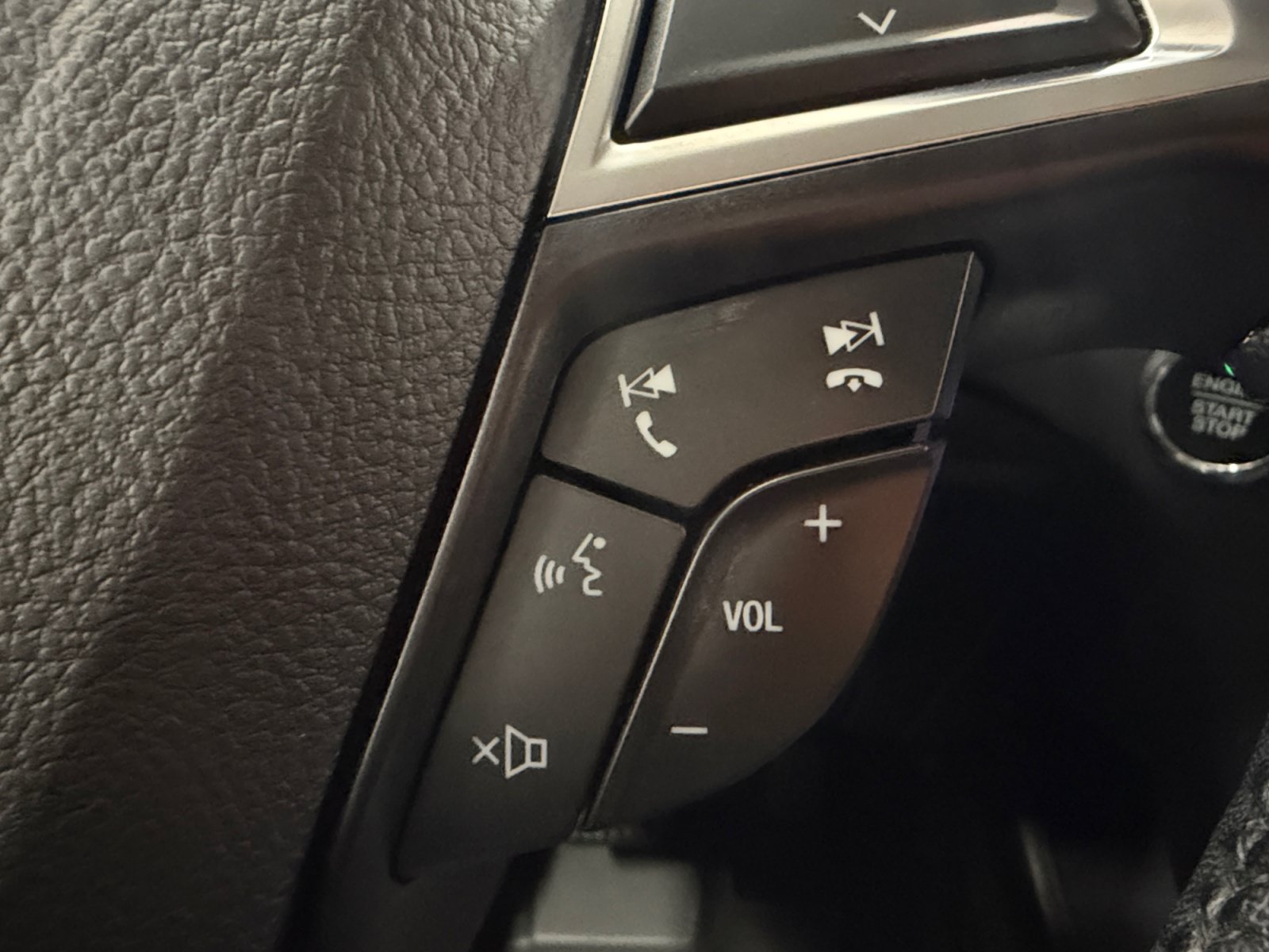 Used 2023 Ford Edge SEL w/ Convenience Package AWD/4WD image 18