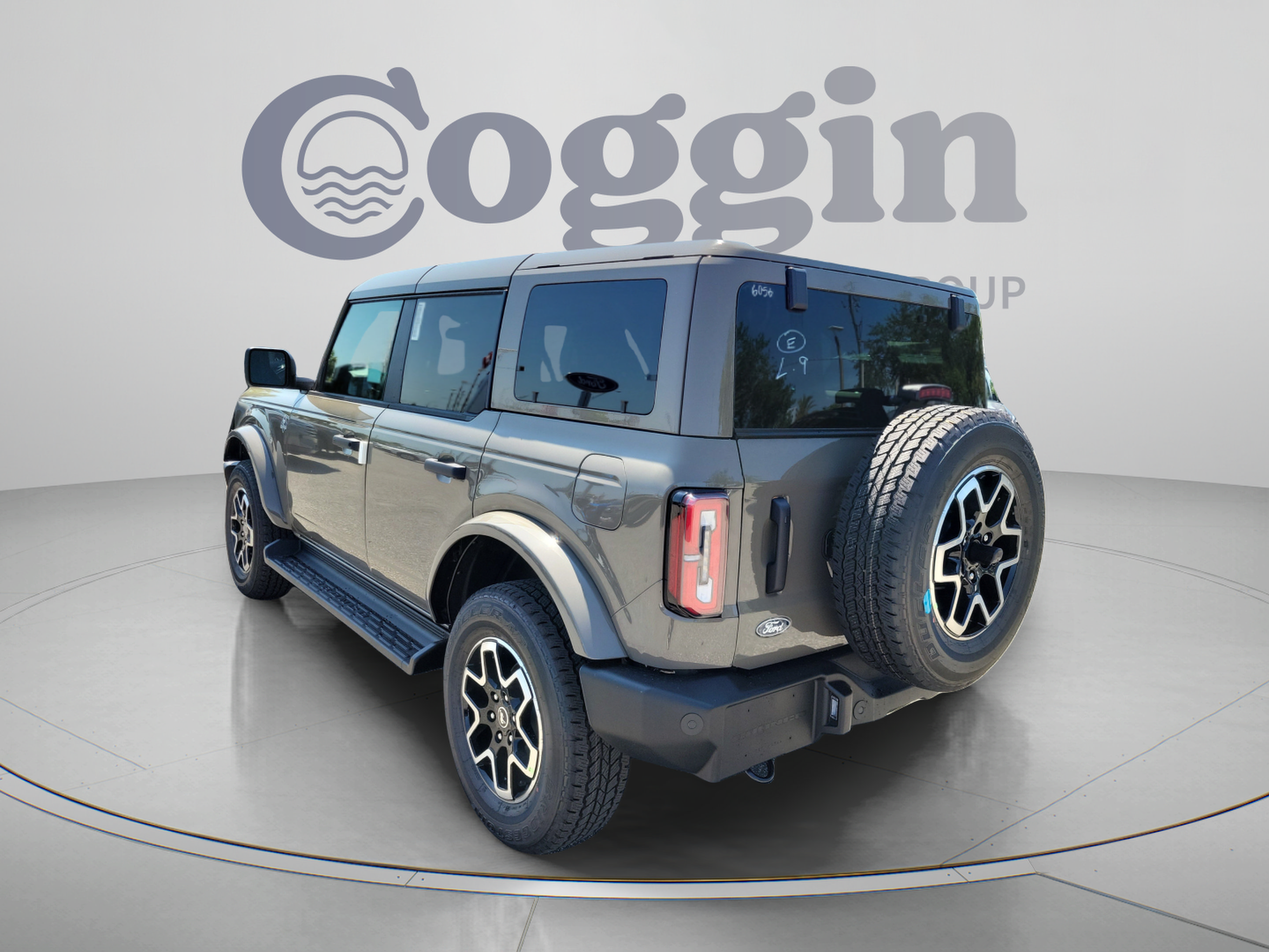 New 2026 Ford Bronco Outer Banks AWD/4WD image 2