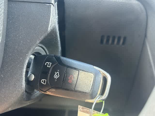 Used 2014 Ford Fusion SE FWD image 27