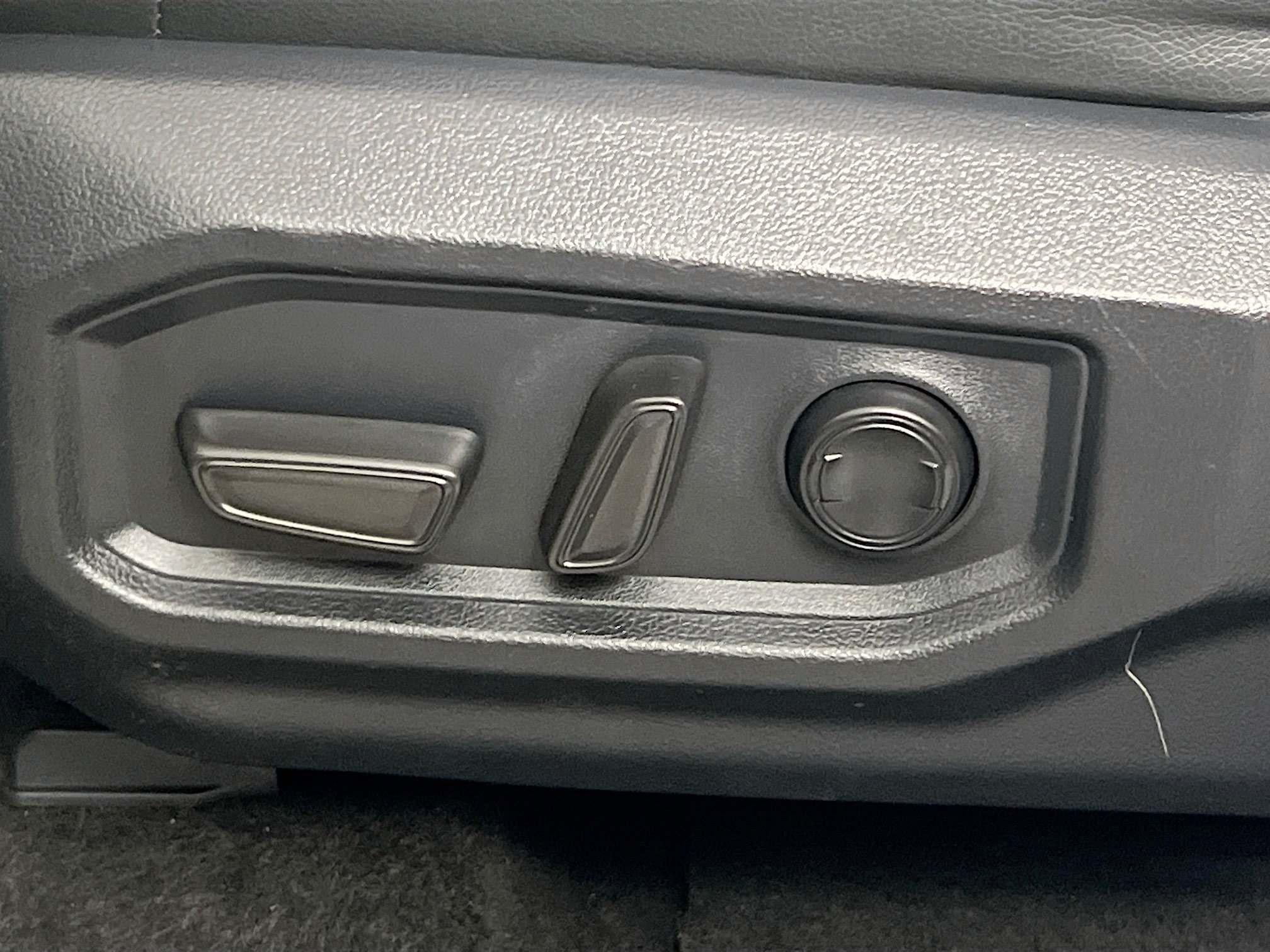 Used 2024 Toyota Tundra SR5 w/ SR5 Premium Package RWD image 15
