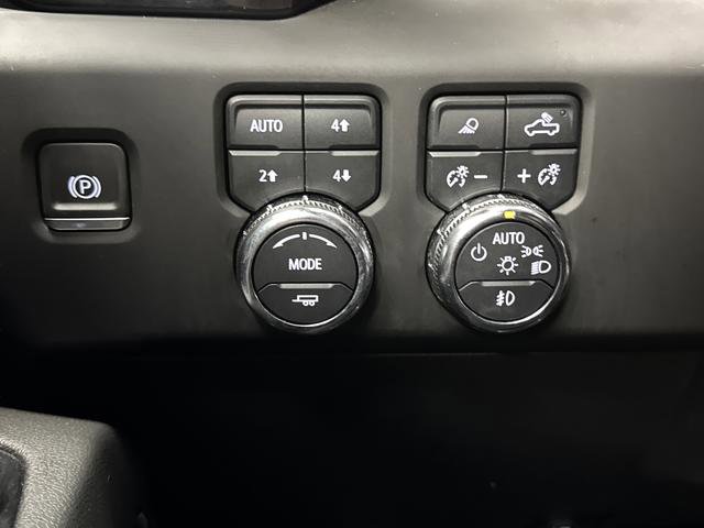 Used 2024 GMC Sierra 1500 AT4 w/ Technology Package image 24