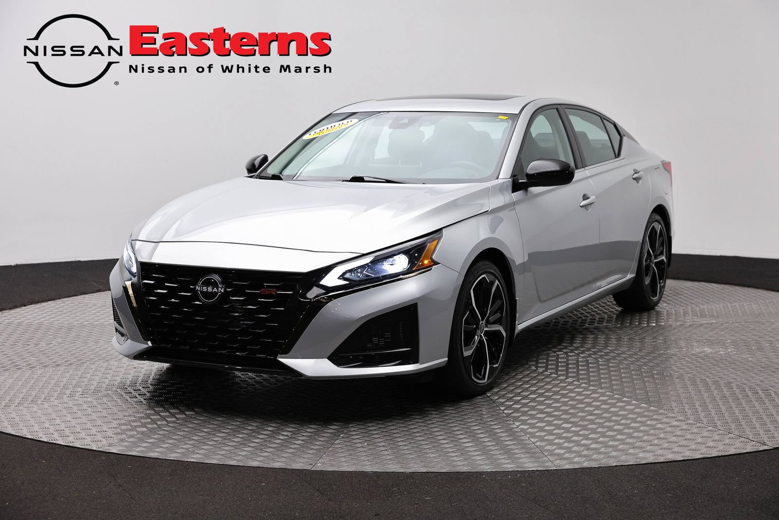 Used 2023 Nissan Altima 2.5 SR w/ SR Premium Package