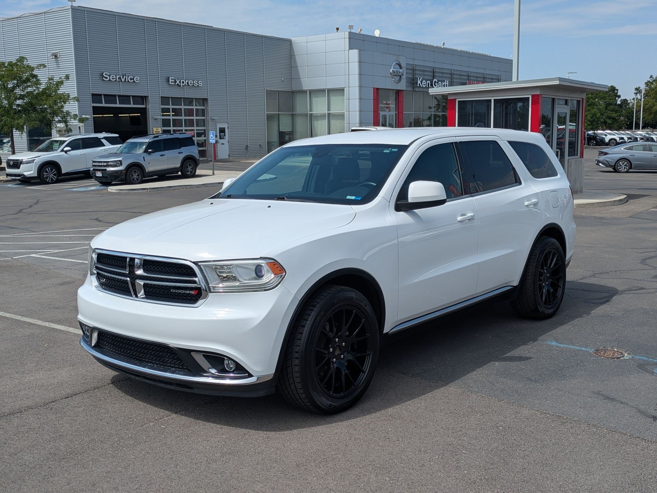 Used 2019 Dodge Durango SXT w/ 3rd Row Seating Group RWD image 10