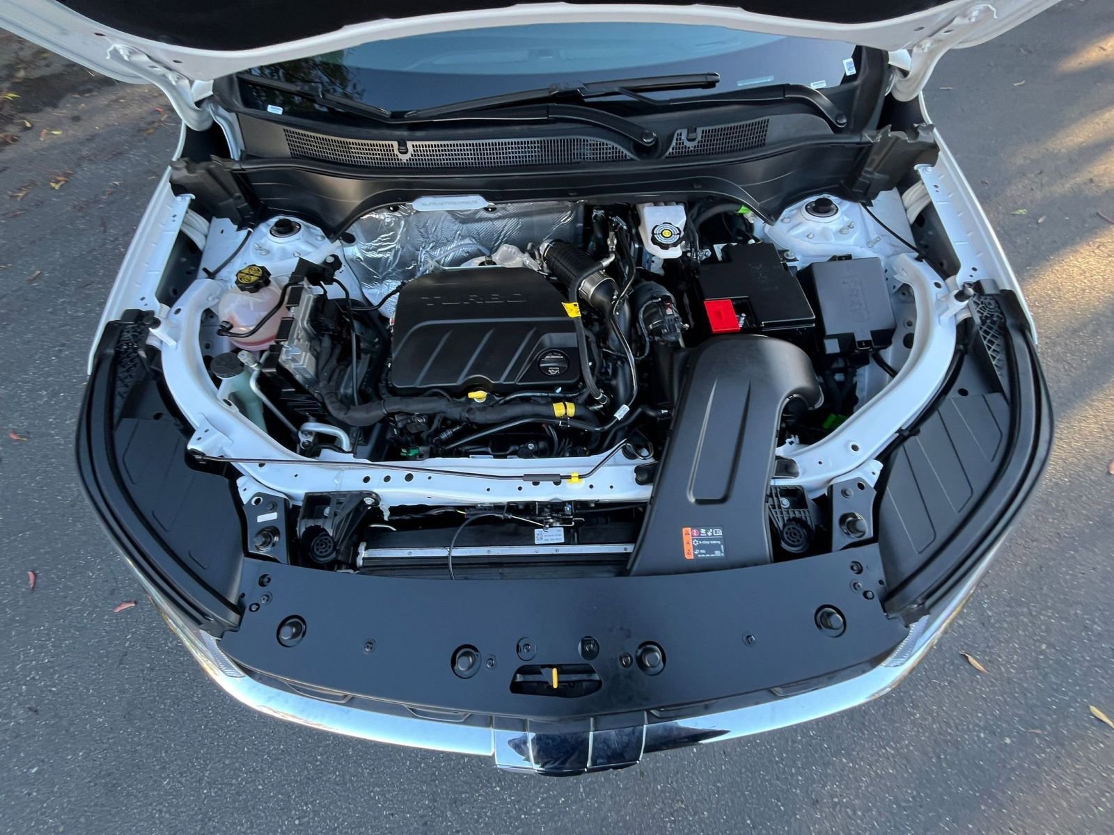 Used 2025 Chevrolet Trax LT w/ LT Convenience Package image 30