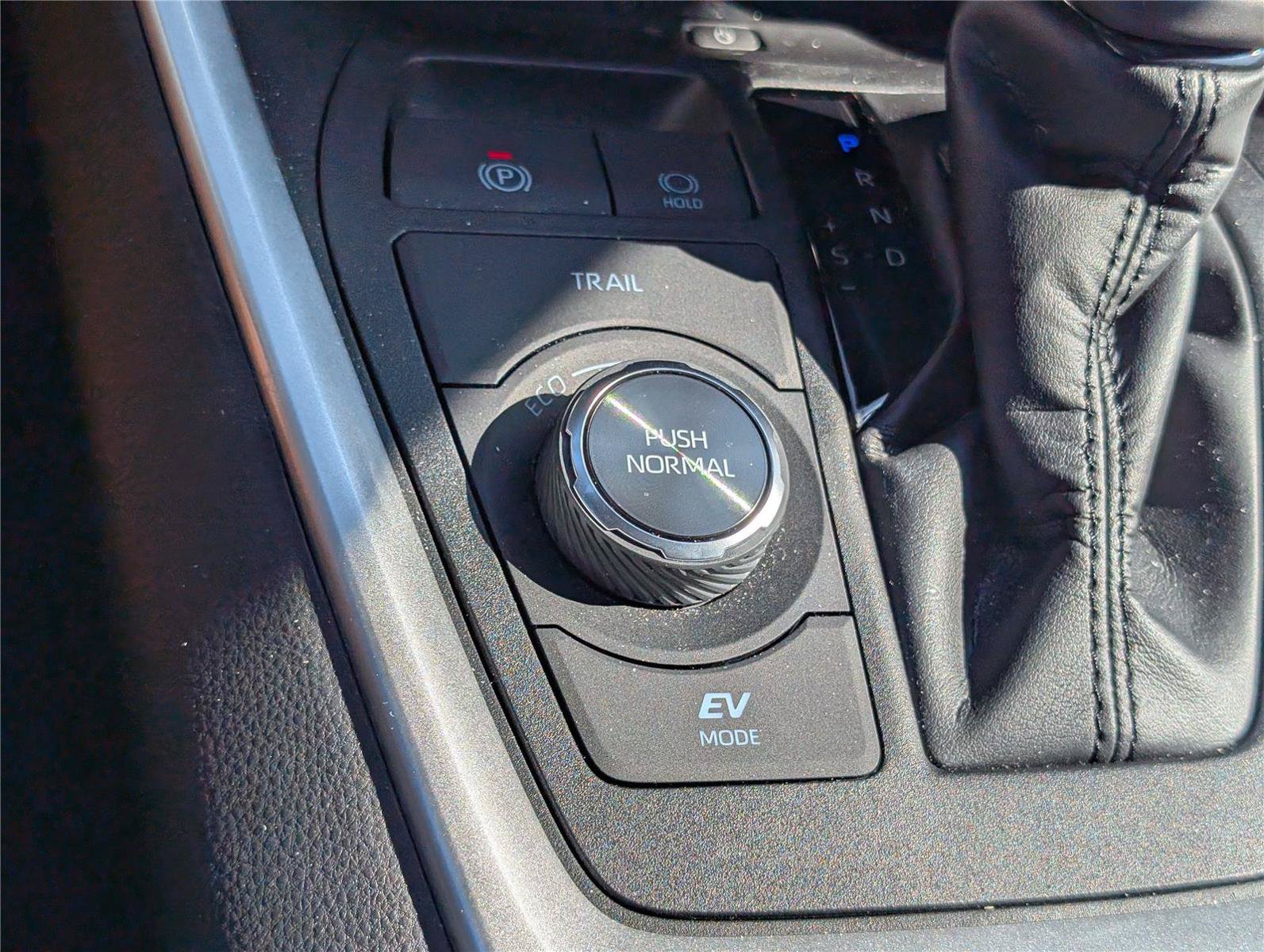 Used 2023 Toyota RAV4 XSE AWD/4WD image 24