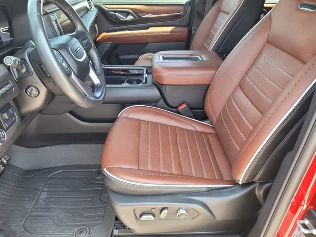 Used 2024 GMC Yukon XL Denali Ultimate AWD/4WD image 23