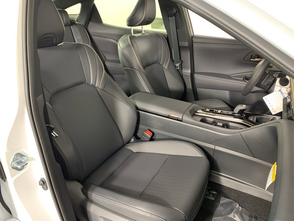 New 2026 Toyota Crown Platinum image 38