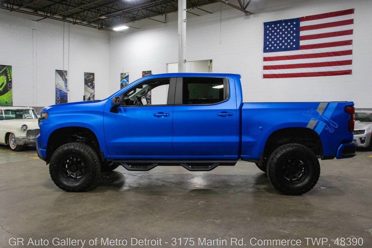 Used 2021 Chevrolet Silverado 1500 LT w/ Z71 Off-Road Package image 3