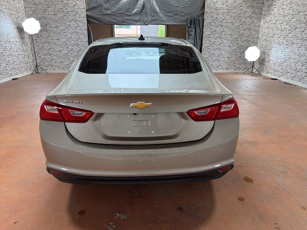 Used 2022 Chevrolet Malibu LS w/ LPO, Convenience Package 1 FWD image 6
