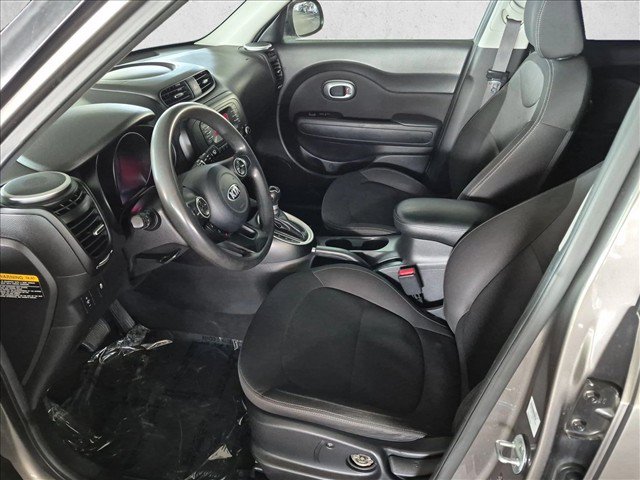 Used 2016 Kia Soul FWD image 14