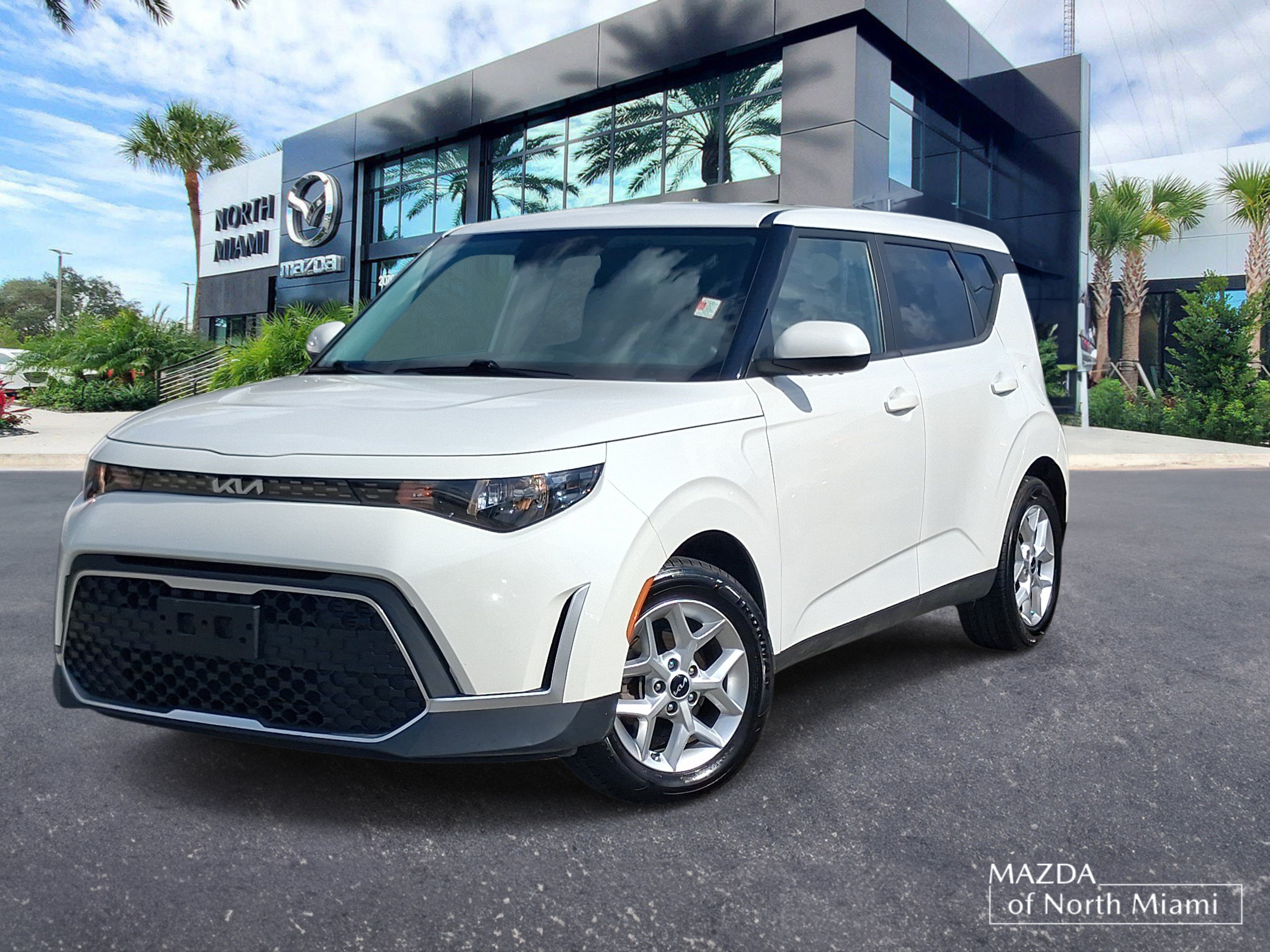Used 2023 Kia Soul LX w/ LX Technology Package