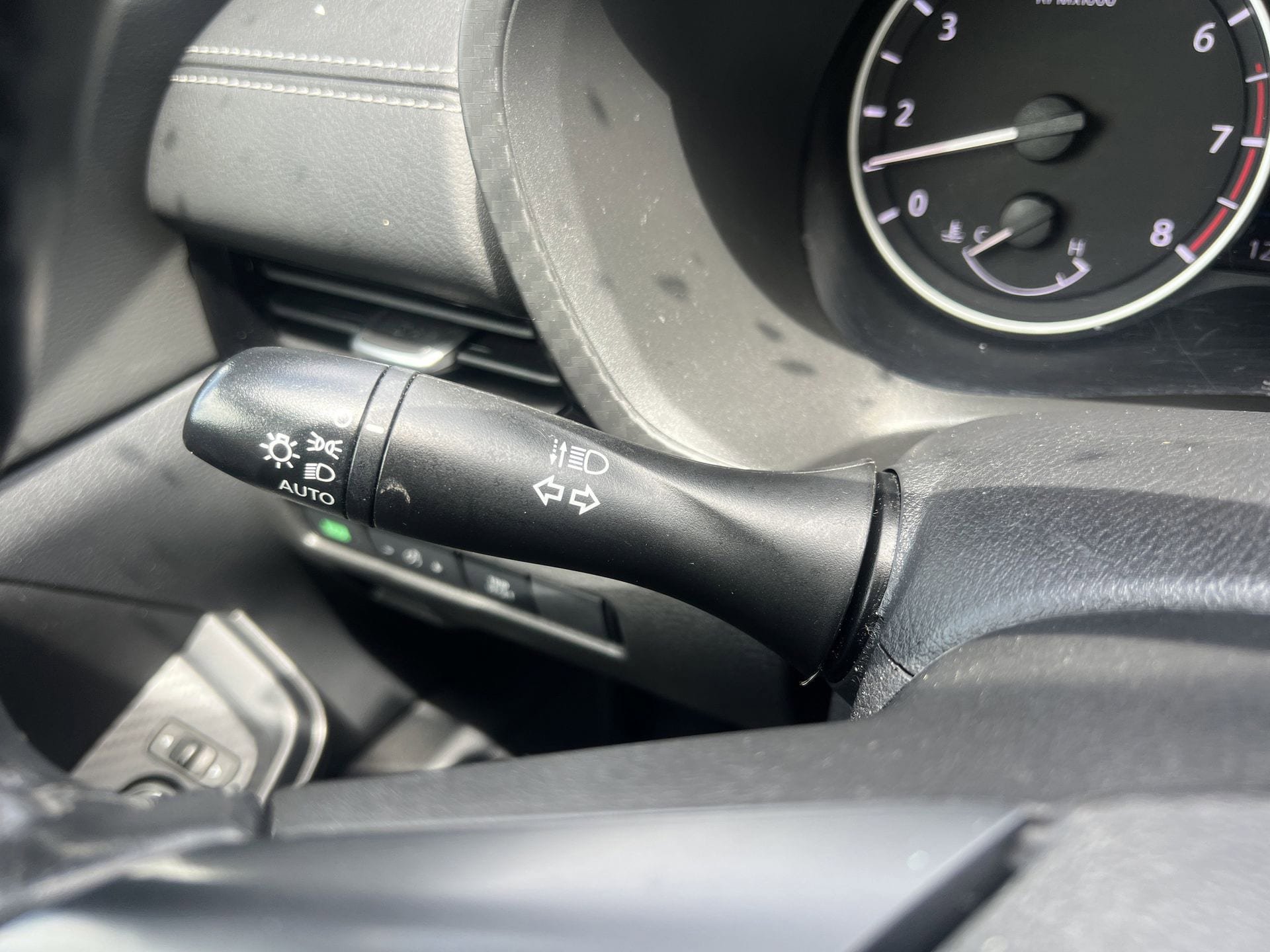 Used 2022 Nissan Sentra SV w/ All-Weather Package FWD image 10