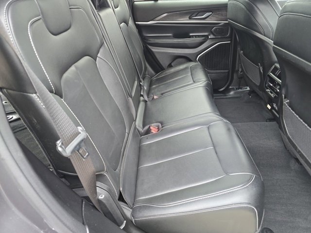 Used 2022 Jeep Grand Cherokee Limited 4xe image 37