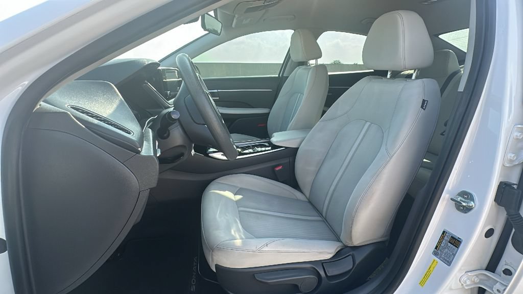 Used 2022 Hyundai Sonata SE FWD image 4