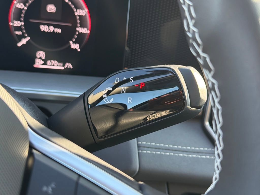 New 2026 Volkswagen Tiguan SE AWD/4WD image 22