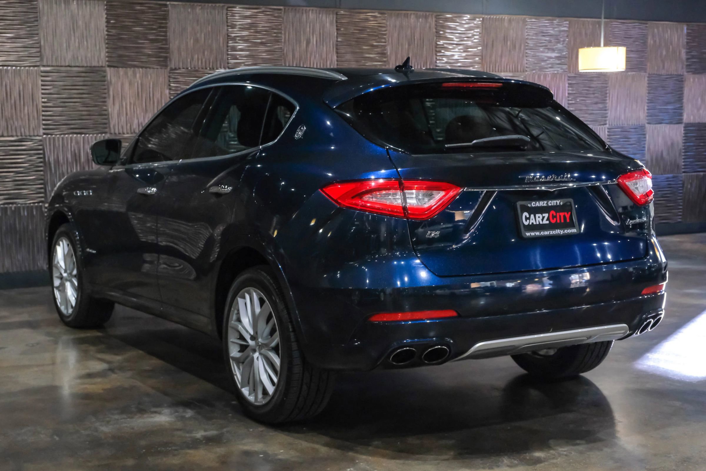 Used 2019 Maserati Levante GranLusso image 10