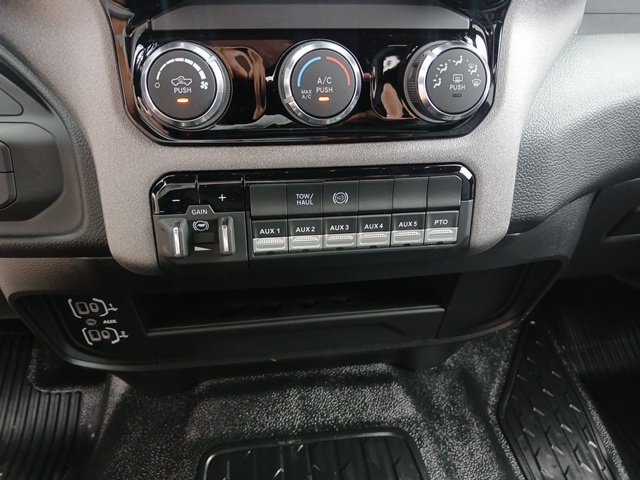 New 2026 RAM 5500 Tradesman w/ Chrome Appearance Group AWD/4WD image 42