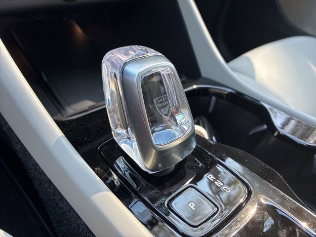 New 2026 Volvo XC40 B5 Plus w/ Protection Package Premier AWD/4WD image 32