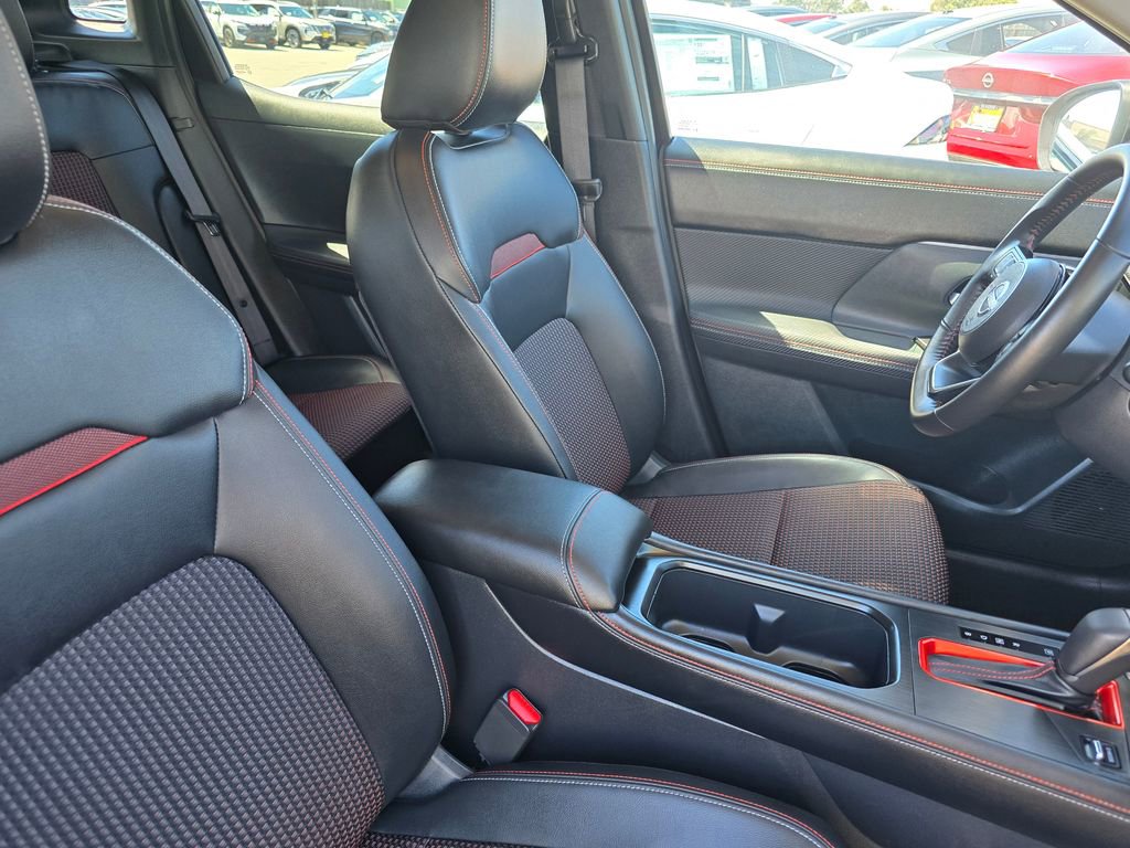 Used 2025 Nissan Kicks SR image 22