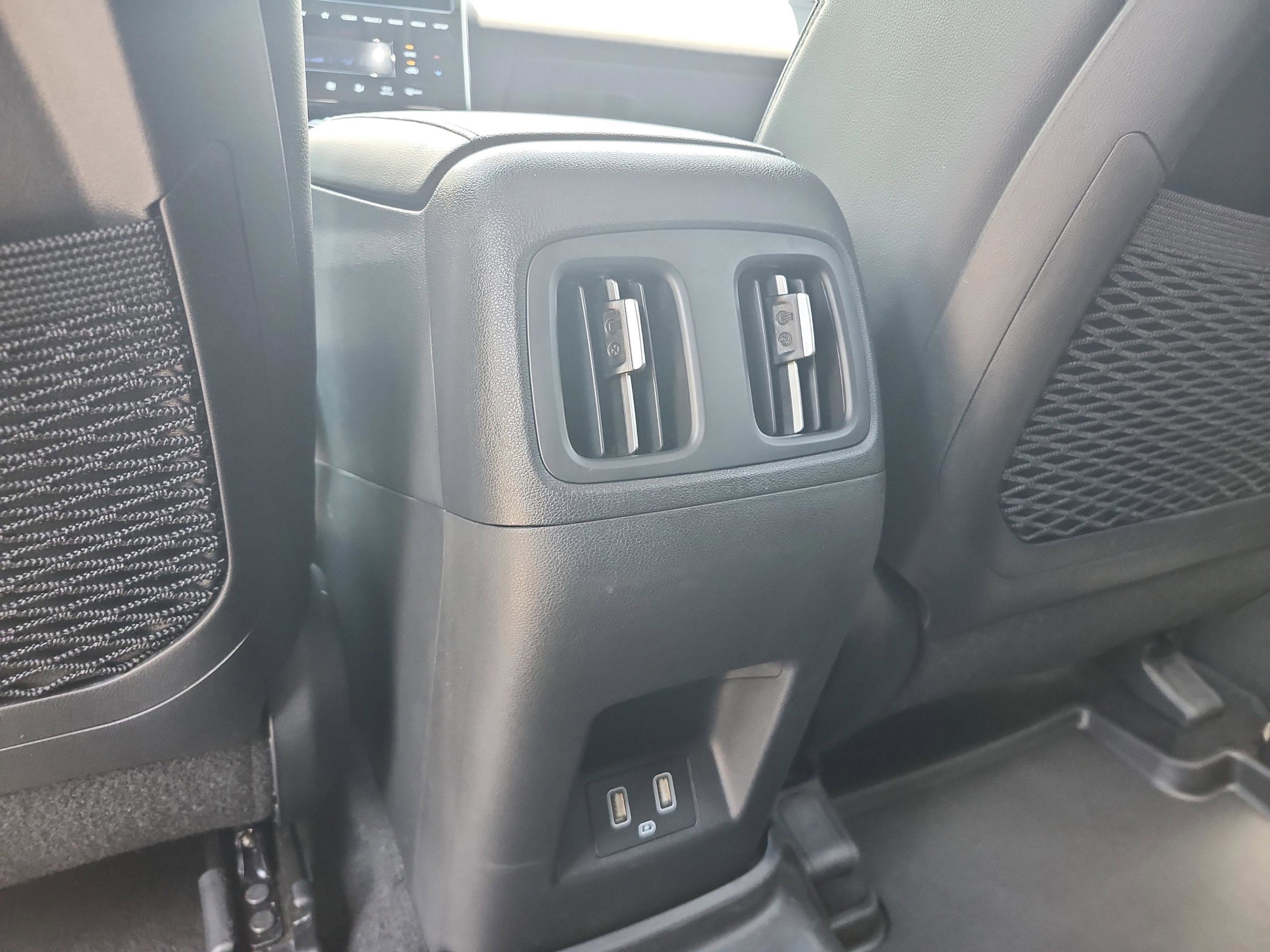 Certified 2022 Hyundai Tucson Limited FWD image 17