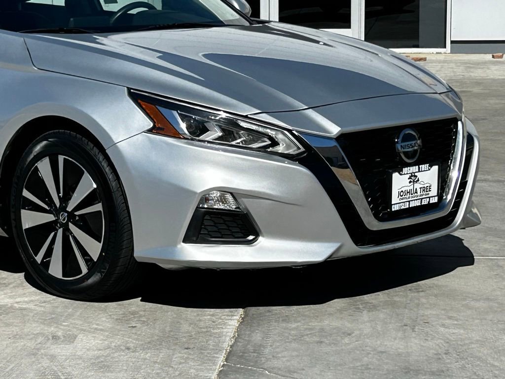 Used 2022 Nissan Altima 2.5 SV w/ SV Premium Package FWD image 10