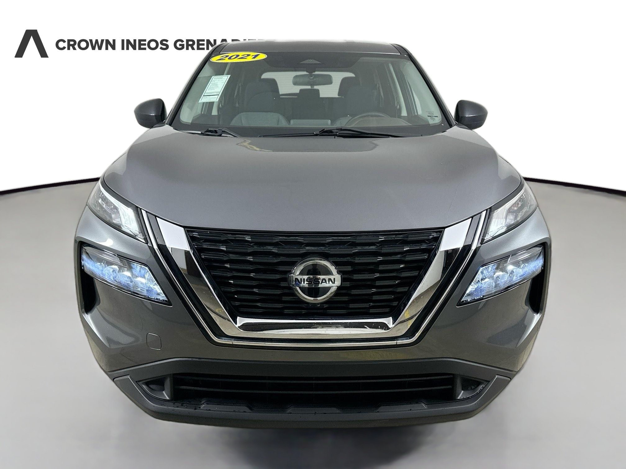 Used 2021 Nissan Rogue S FWD image 2