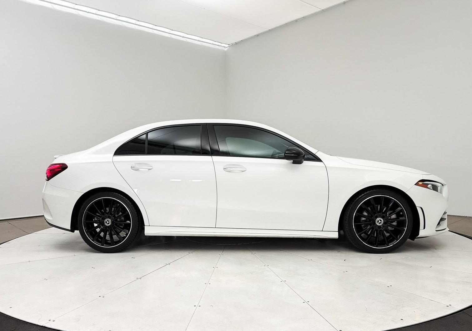 Used 2021 Mercedes-Benz A 220 image 32