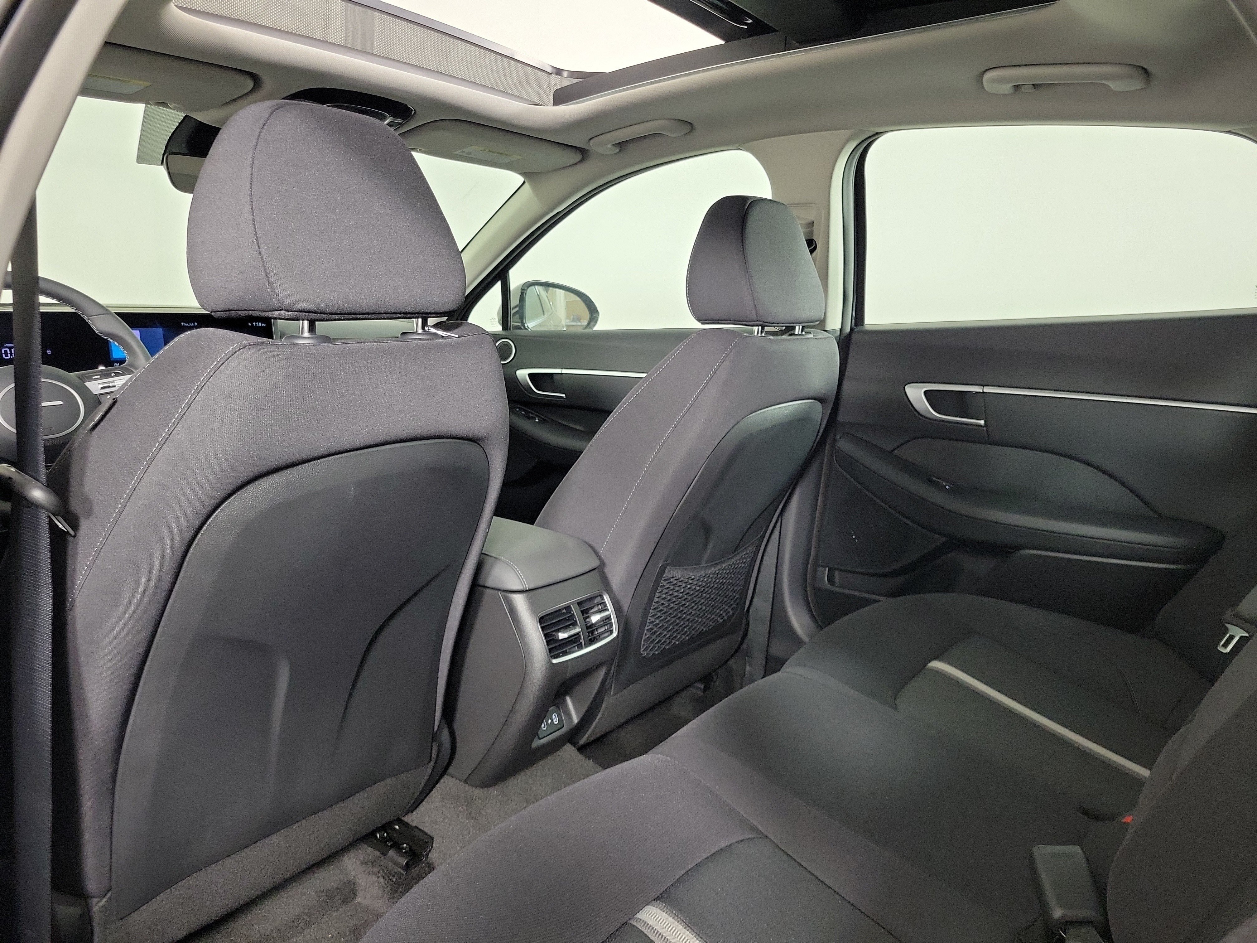 New 2026 Hyundai Sonata SEL FWD image 32