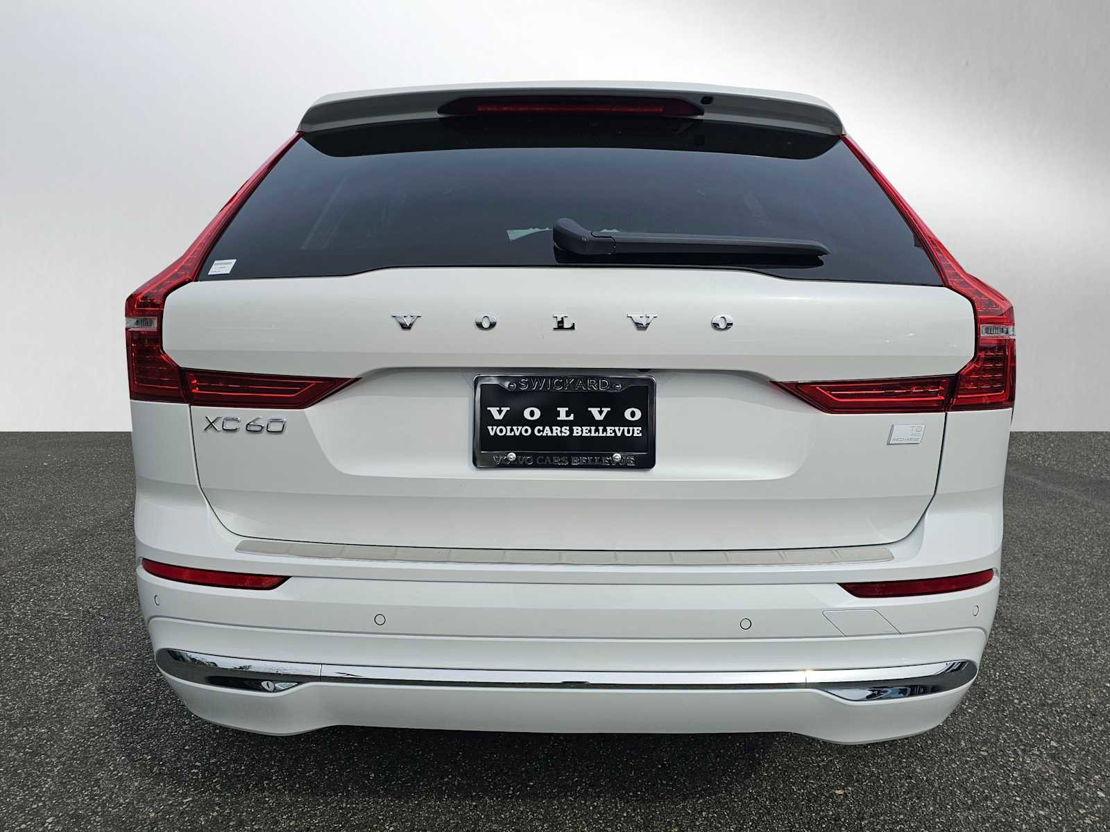 Certified 2023 Volvo XC60 T8 Ultimate image 4