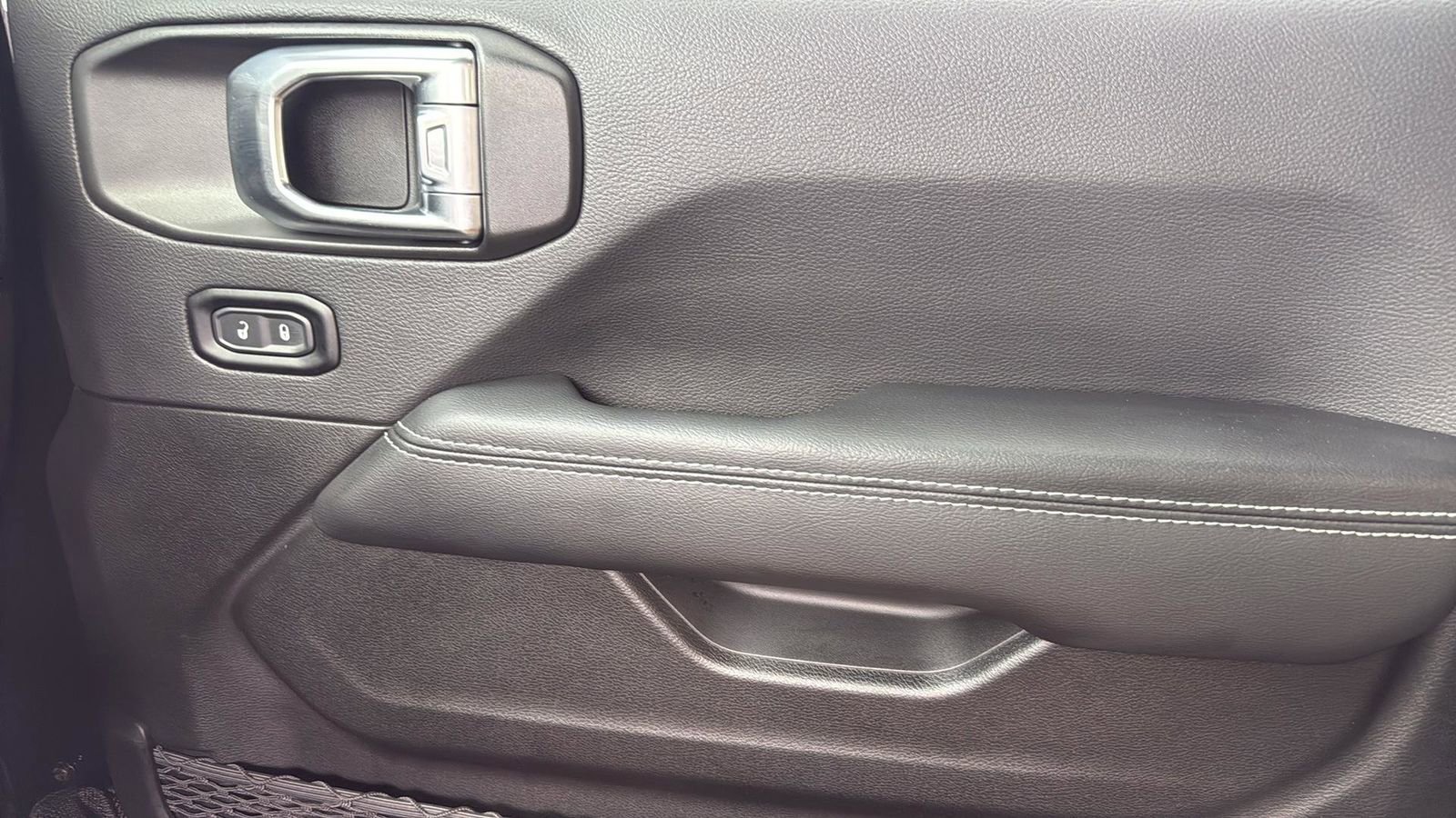 Used 2023 Jeep Gladiator Rubicon image 24