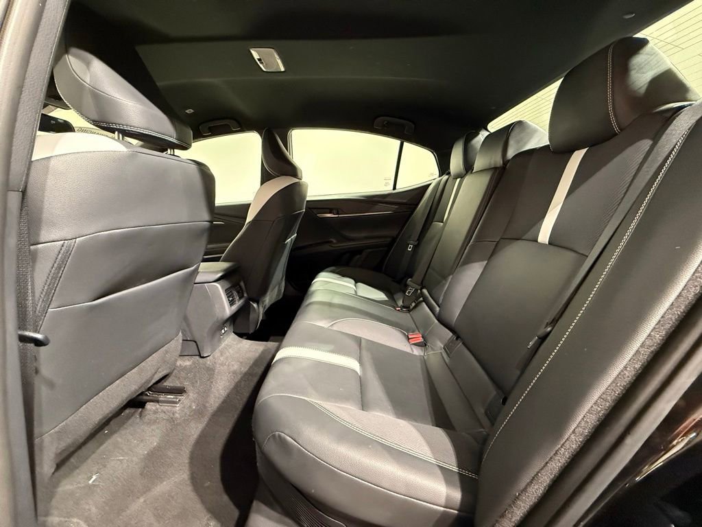Certified 2025 Toyota Camry SE FWD image 18