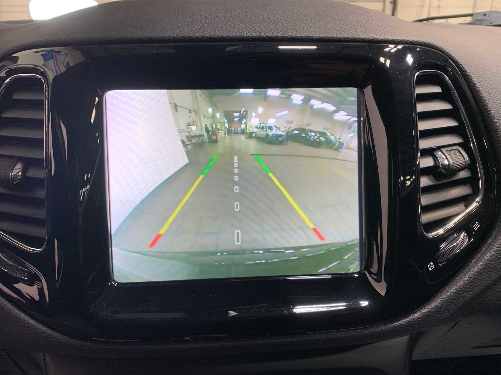 Used 2019 Jeep Compass Limited AWD/4WD image 5