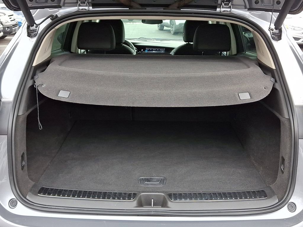 Used 2021 Buick Envision Essence w/ Technology Package I image 29