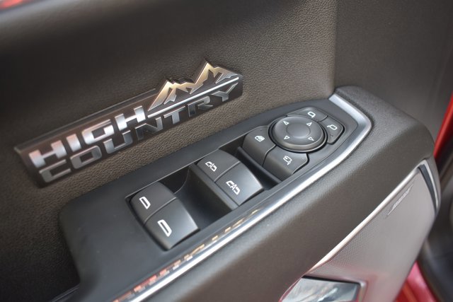 Used 2024 Chevrolet Silverado 1500 High Country w/ Technology Package image 15