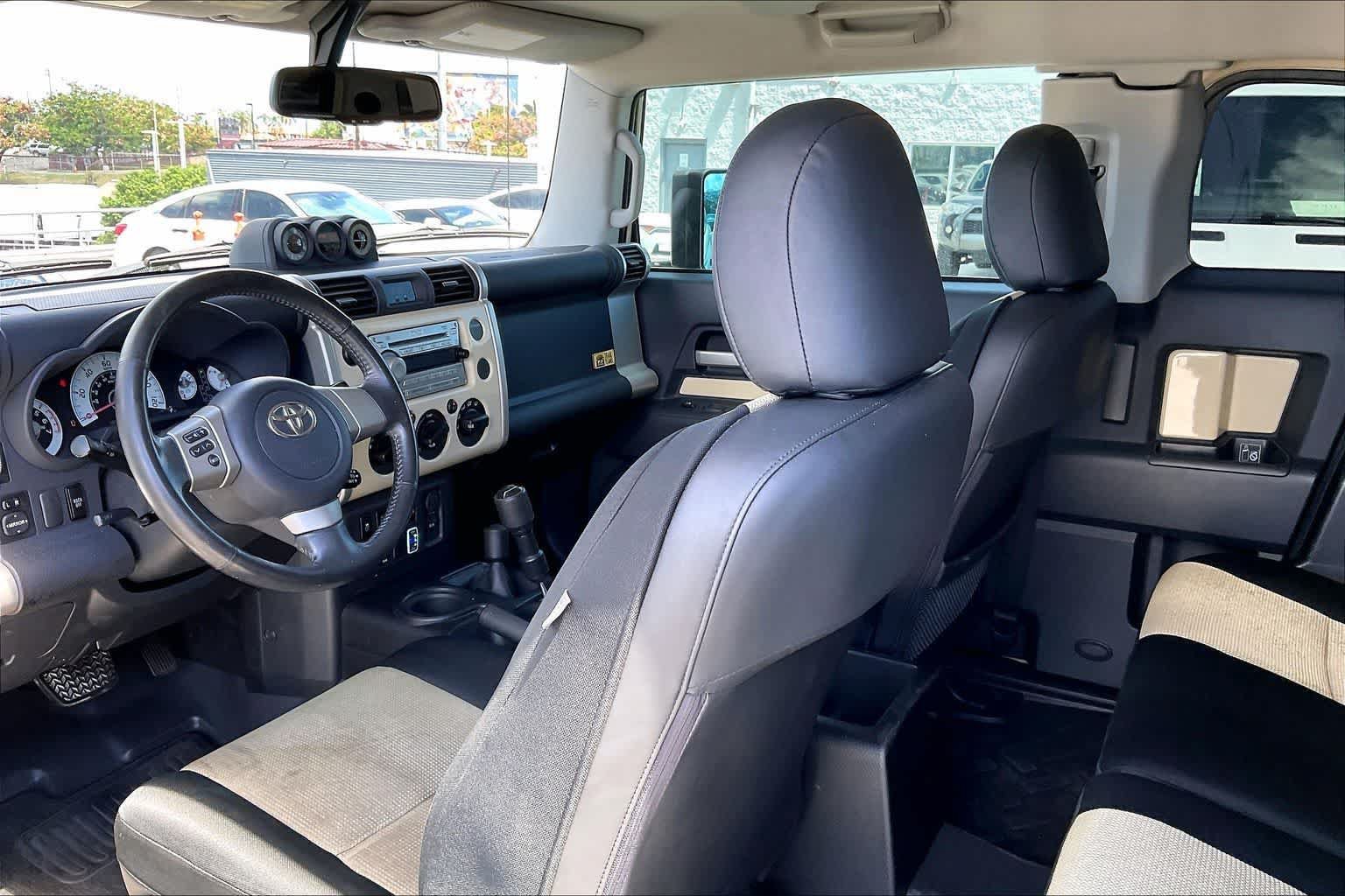 Used 2010 Toyota FJ Cruiser 4WD image 12