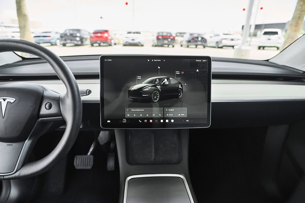 Used 2023 Tesla Model Y Long Range AWD/4WD image 27
