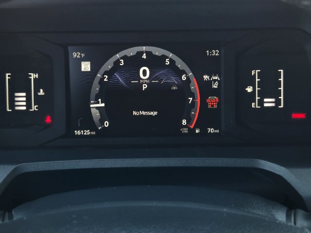 Used 2025 Toyota 4Runner SR5 AWD/4WD image 13