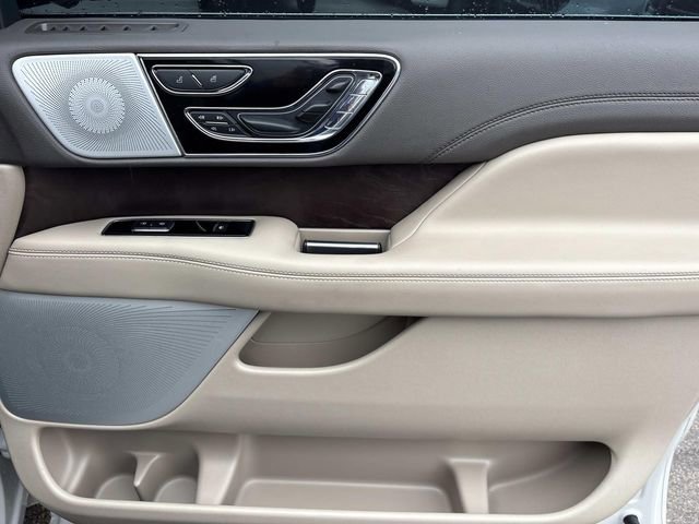 Certified 2023 Lincoln Navigator Reserve AWD/4WD image 23
