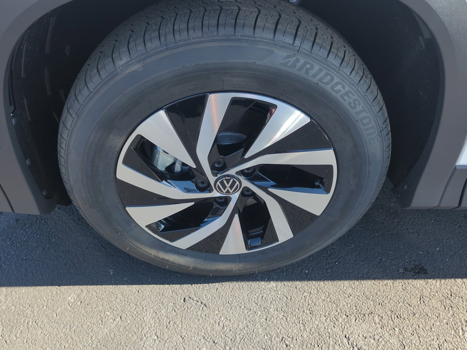 New 2025 Volkswagen Tiguan S image 25