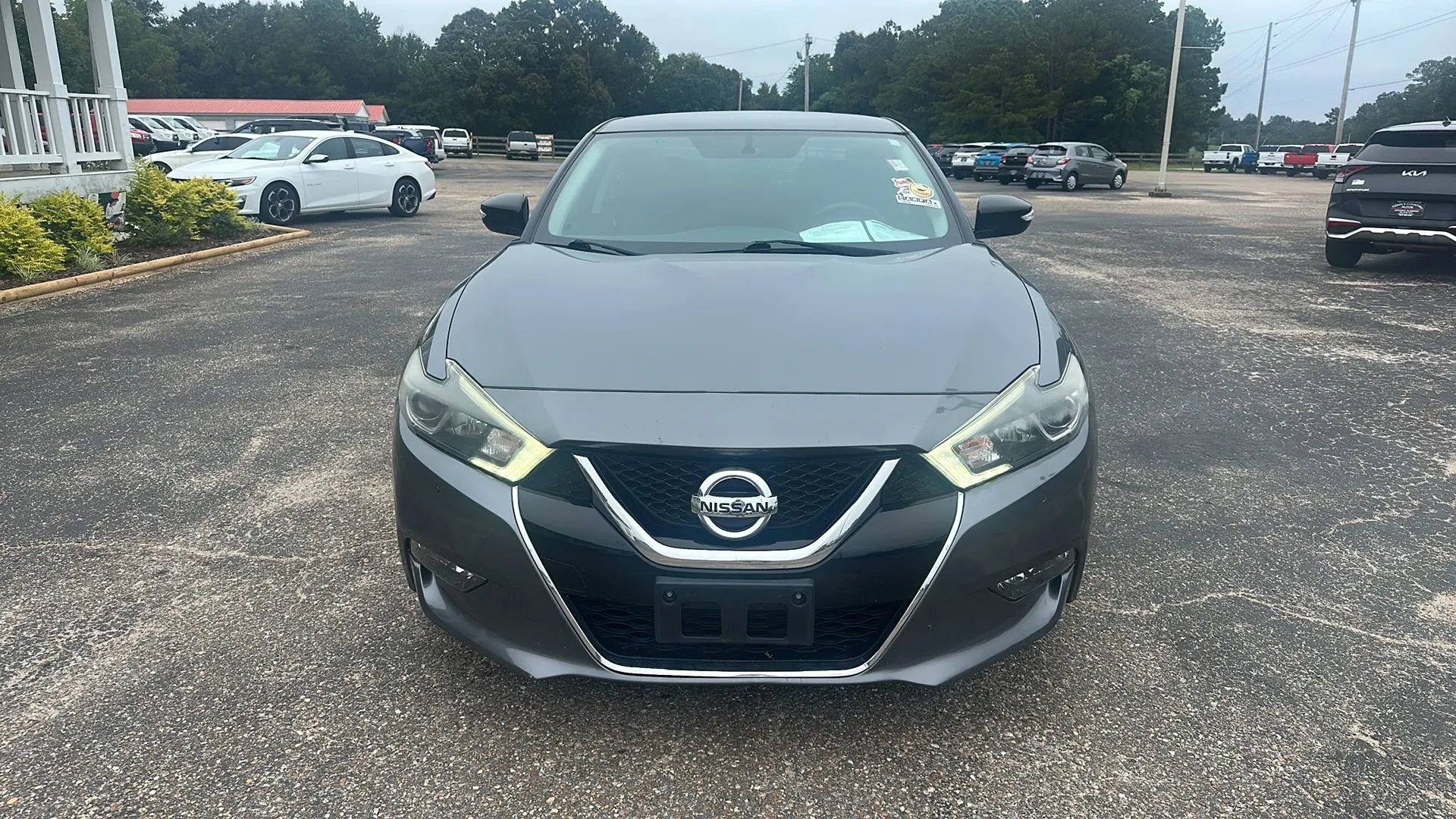 Used 2018 Nissan Maxima 3.5 SV image 2