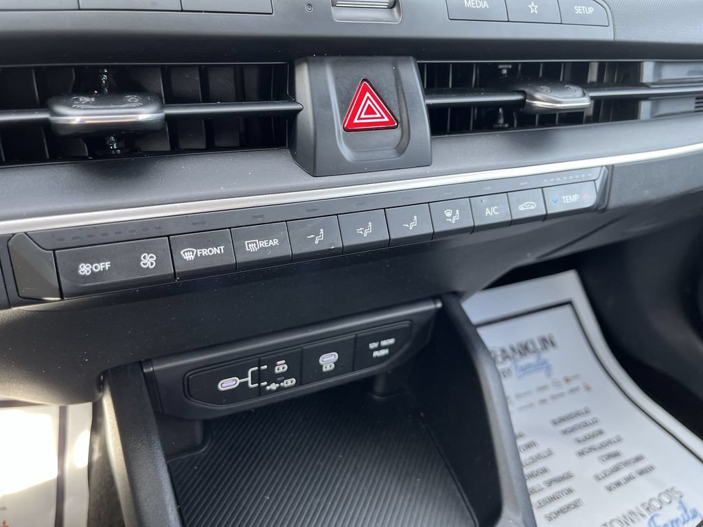 Used 2025 Kia K4 FWD image 18