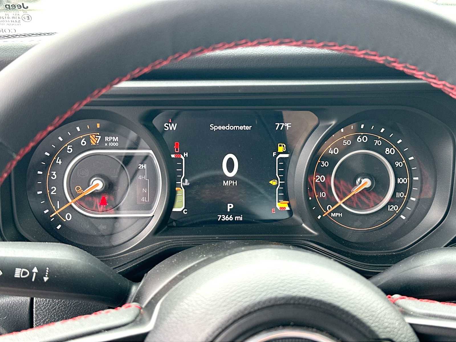 Used 2024 Jeep Gladiator Rubicon AWD/4WD image 19