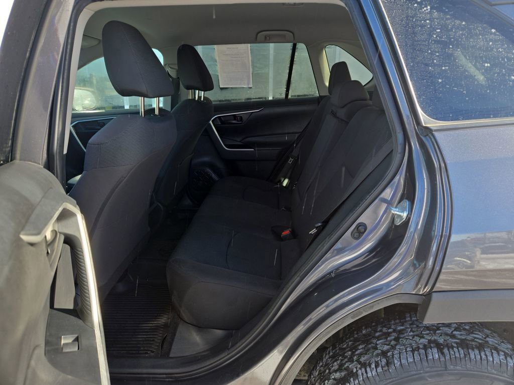 Used 2020 Toyota RAV4 LE w/ All Weather Liner Package image 23