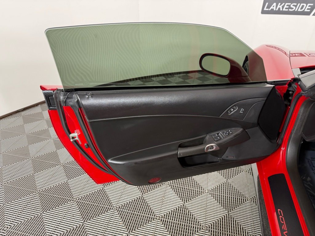 Used 2006 Chevrolet Corvette Z06 w/ Preferred Equipment Group image 15