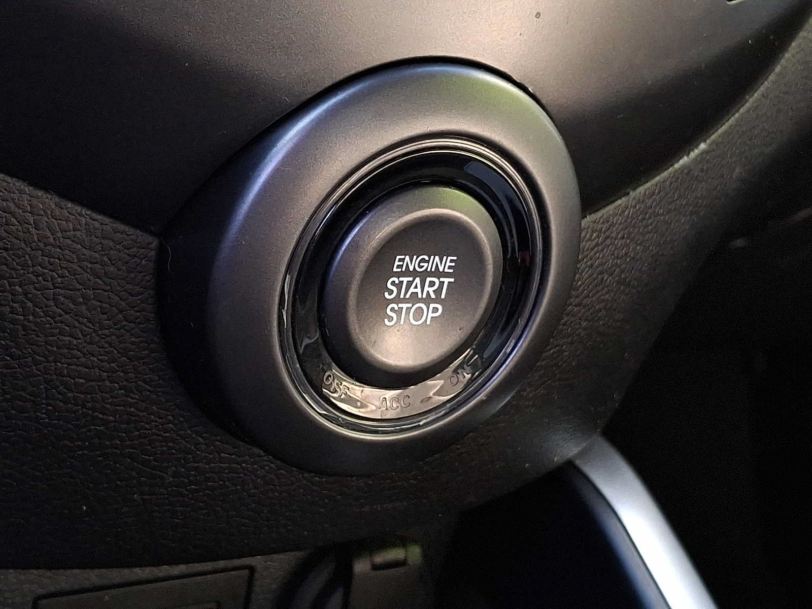 Used 2013 Hyundai Veloster Turbo FWD image 23