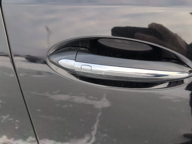 Used 2023 Buick Enclave Essence AWD/4WD image 12