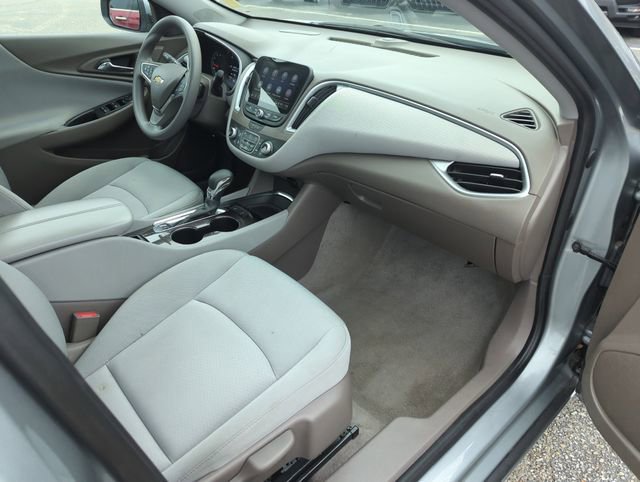 Used 2024 Chevrolet Malibu LT FWD image 34